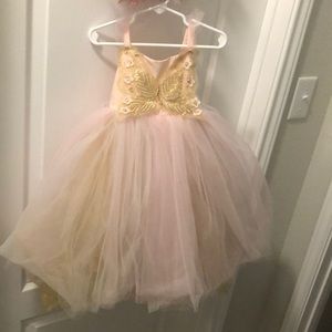 Tulle dress perfect for birthday photos